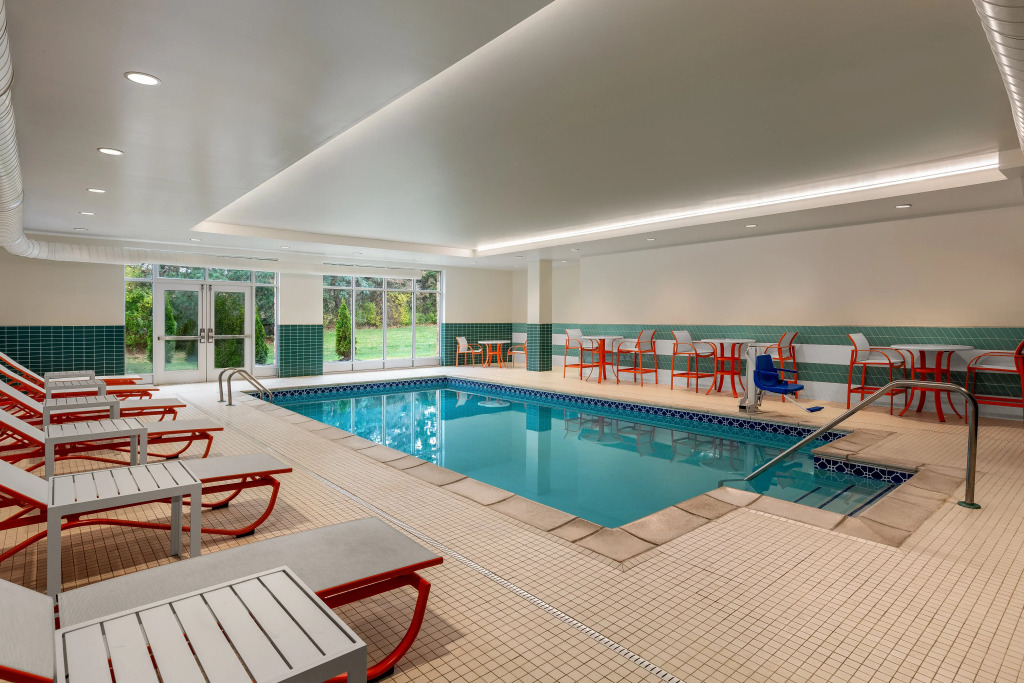 Holiday Inn & Suites Detroit - Troy by IHG