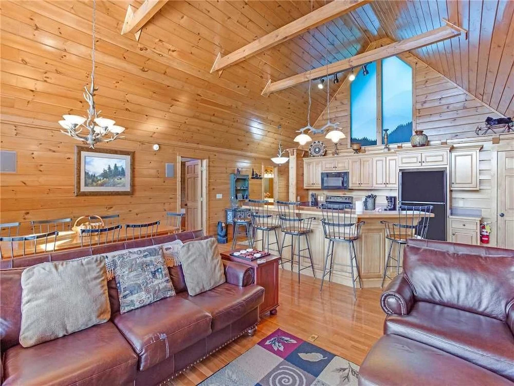 Bear Slide 4 Bedroom Home with Mountain View