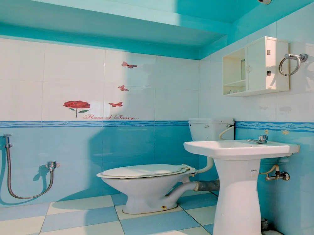 OYO 13542 Urban House