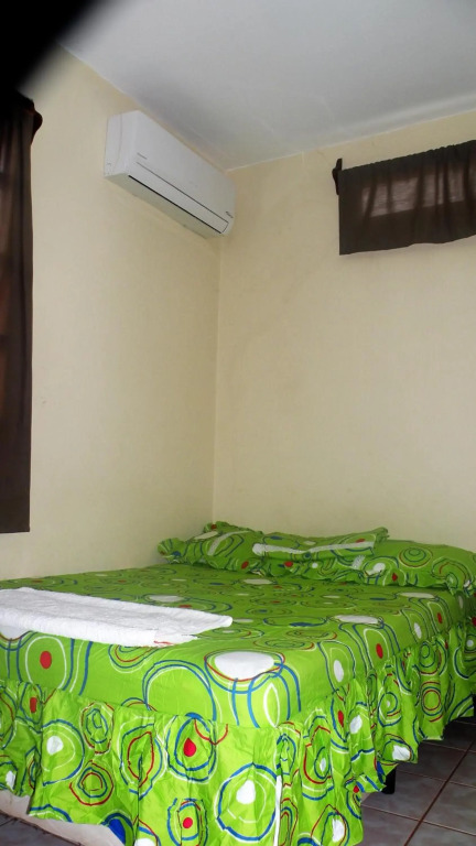AC Room 4 Persons Hospedaje Don Wilfredo