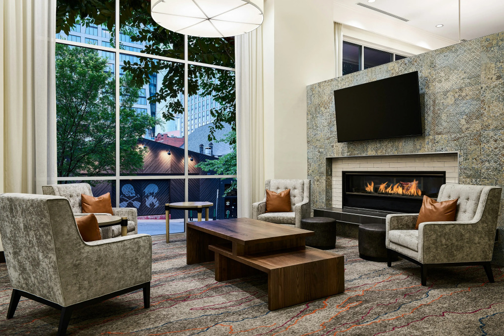 Hilton Garden Inn Nashville Downtown Convention Center