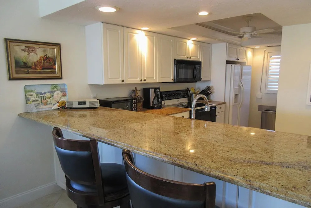 Sunset Condo #805 2 Bedrooms 2 Bathrooms Condo