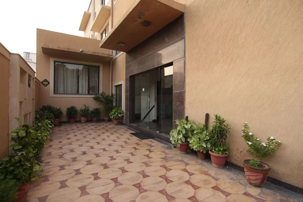 Mint Milestone Suites