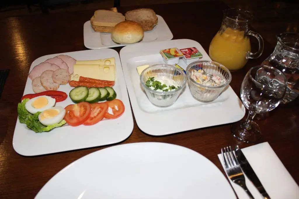 PIANO CAFE b&b