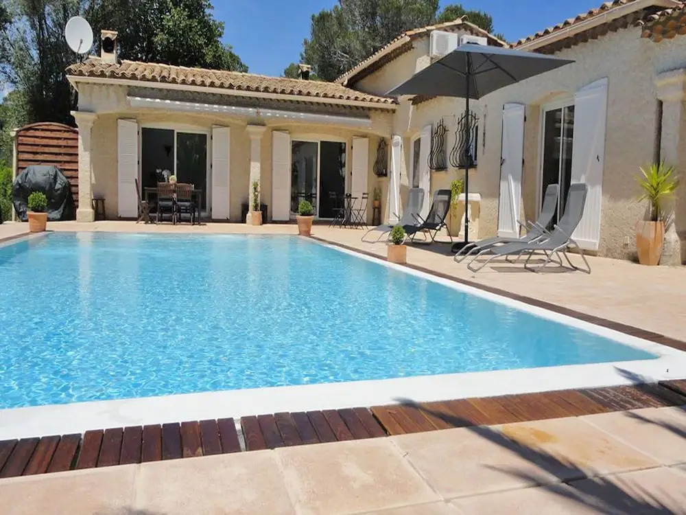 Villa in Puget-sur-Argens with Pool & Garden