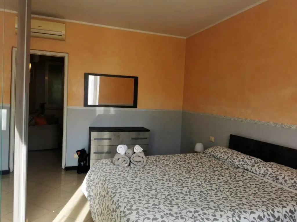 2 bedrooms appartement with sea view and wifi at Genova 4 km away from the beach