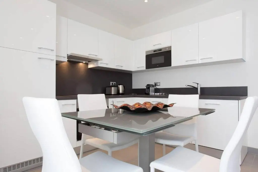 Martinez Area: New 2beds/2baths