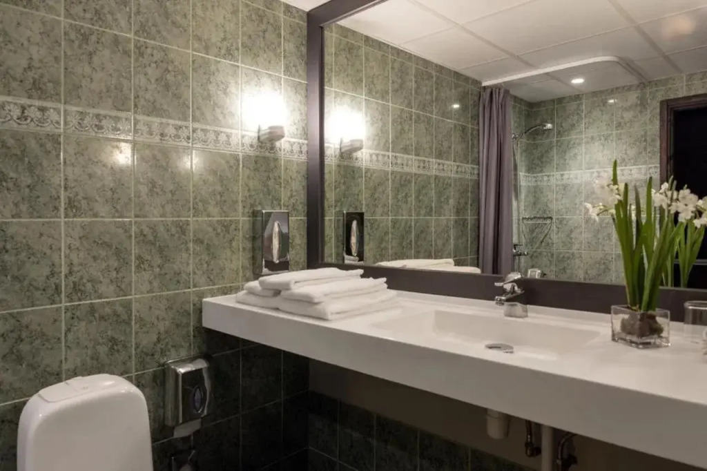 Metropol Hotel
