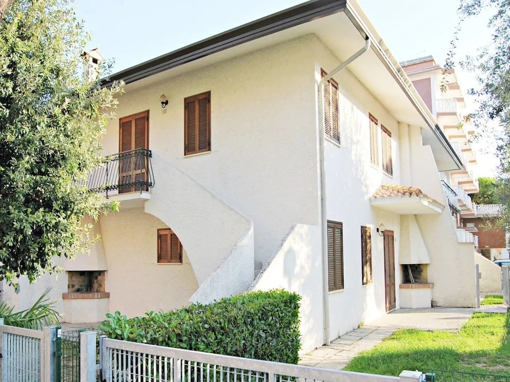 Villa With Garden on the Shores of Bibione