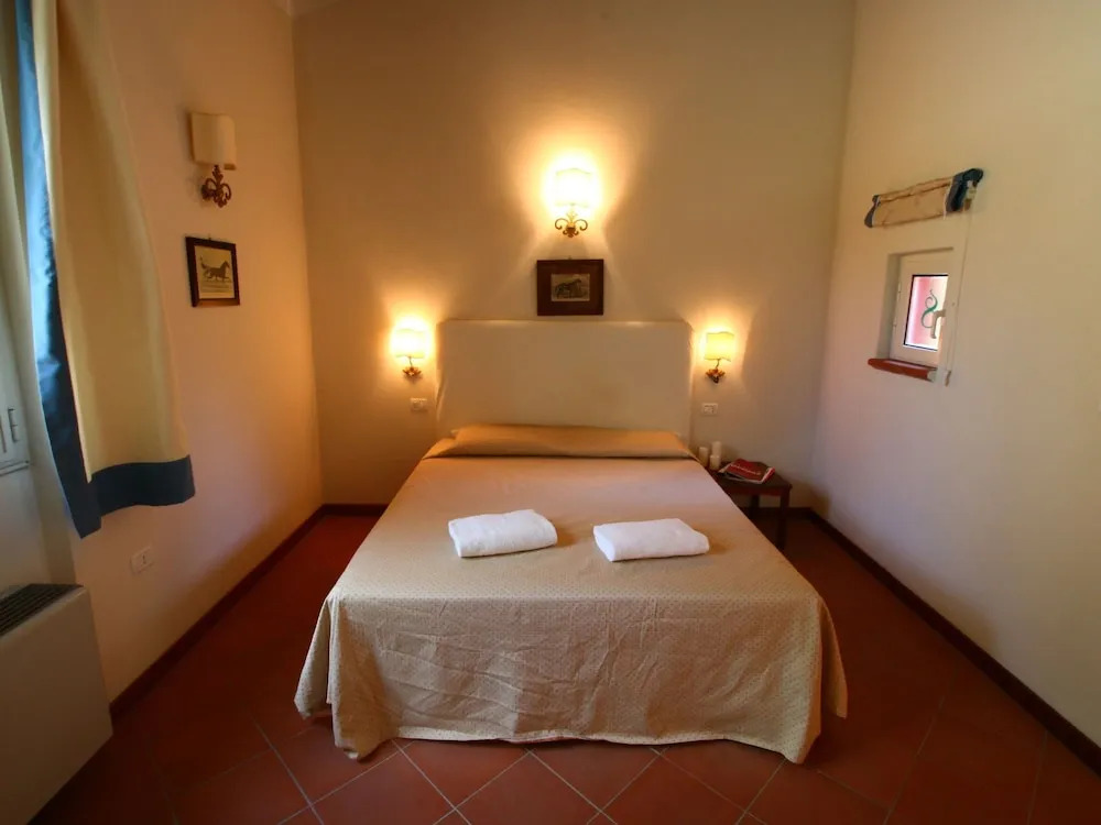 Pretty Cottage in Colonnella With Swimming Pool