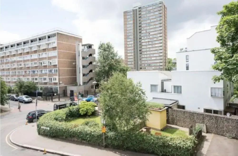 Spacious 2 Bed - Battersea High Street