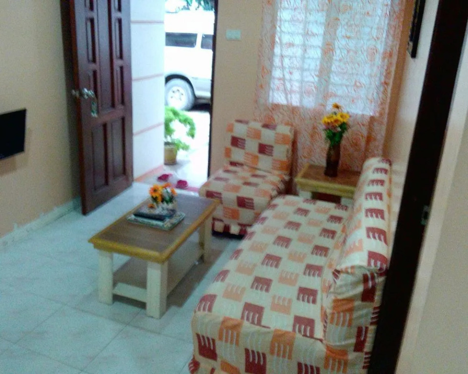 Baranda's Place Apartelle