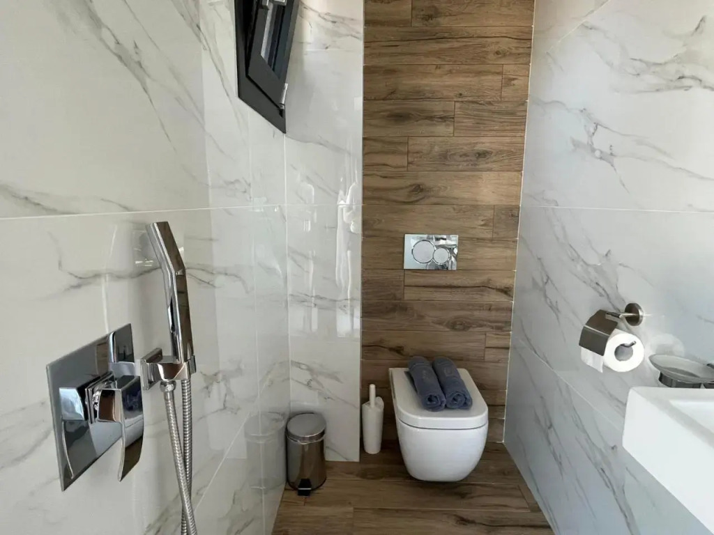 Artline Luxury Suites