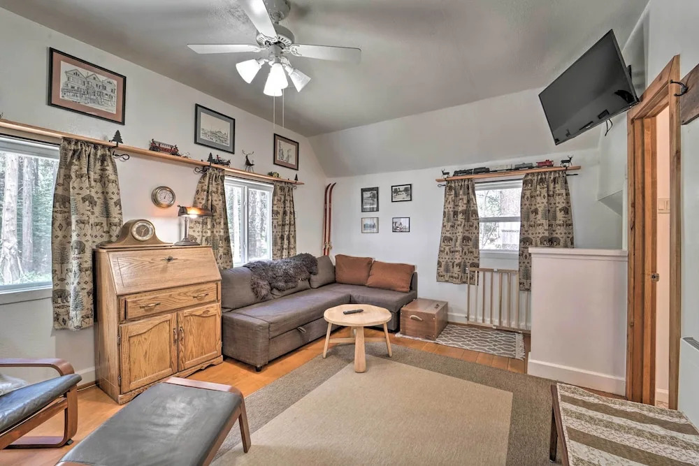 Half-mi to Trails: Rustic Soda Springs Cabin!