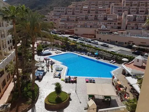 Tropic Apartments en Castle harbour
