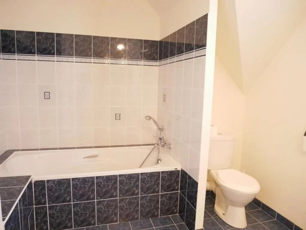 MAISON ERDEVEN, 5 PIèCES, 8 PERSONNES - FR-1-479-14