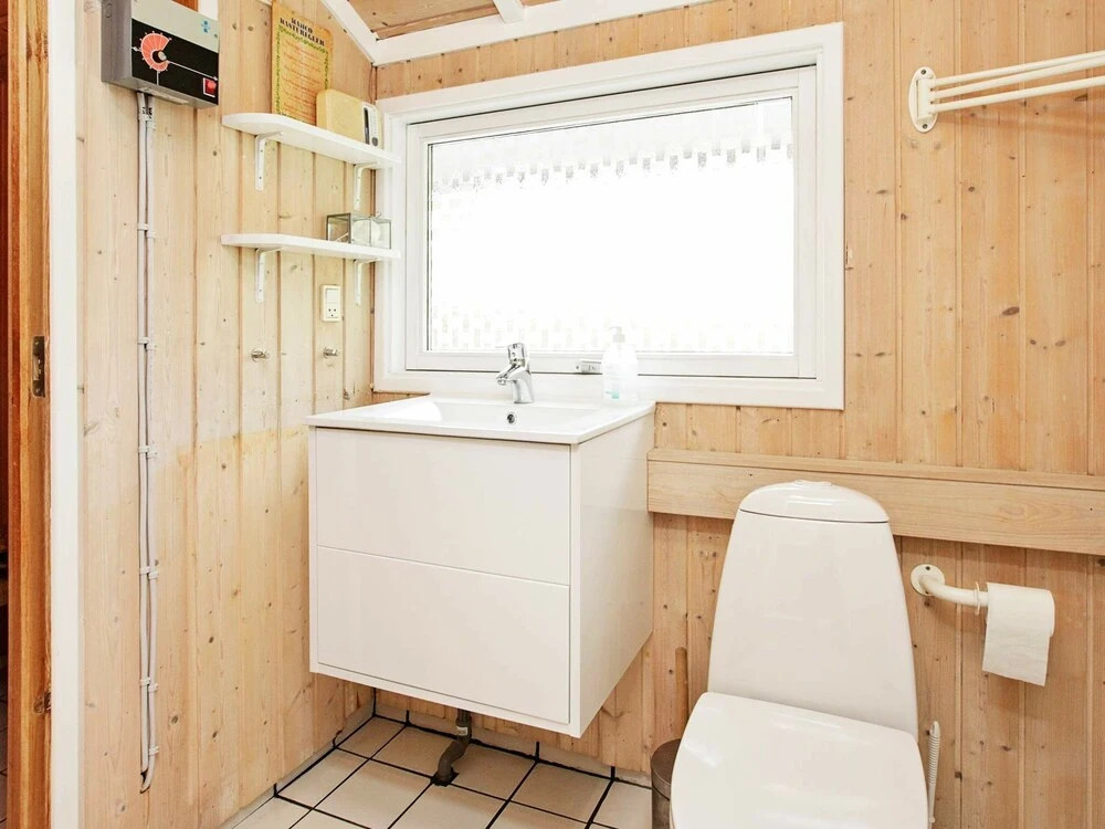 Gorgeous Home In Væggerløse With Sauna