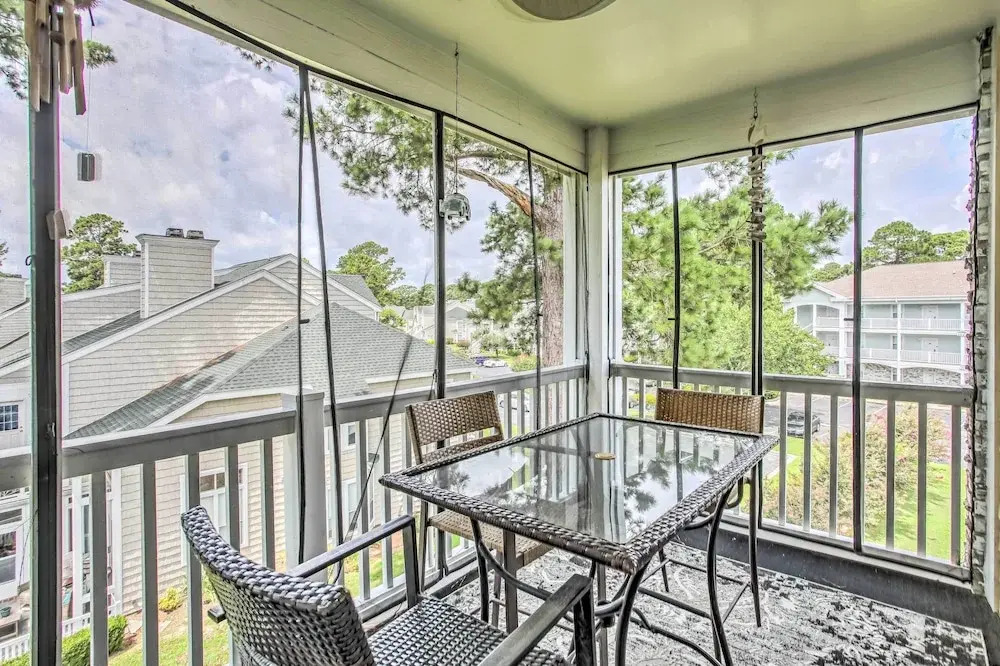 Lovely Myrtle Beach Condo: 4 Mi to Boardwalk!