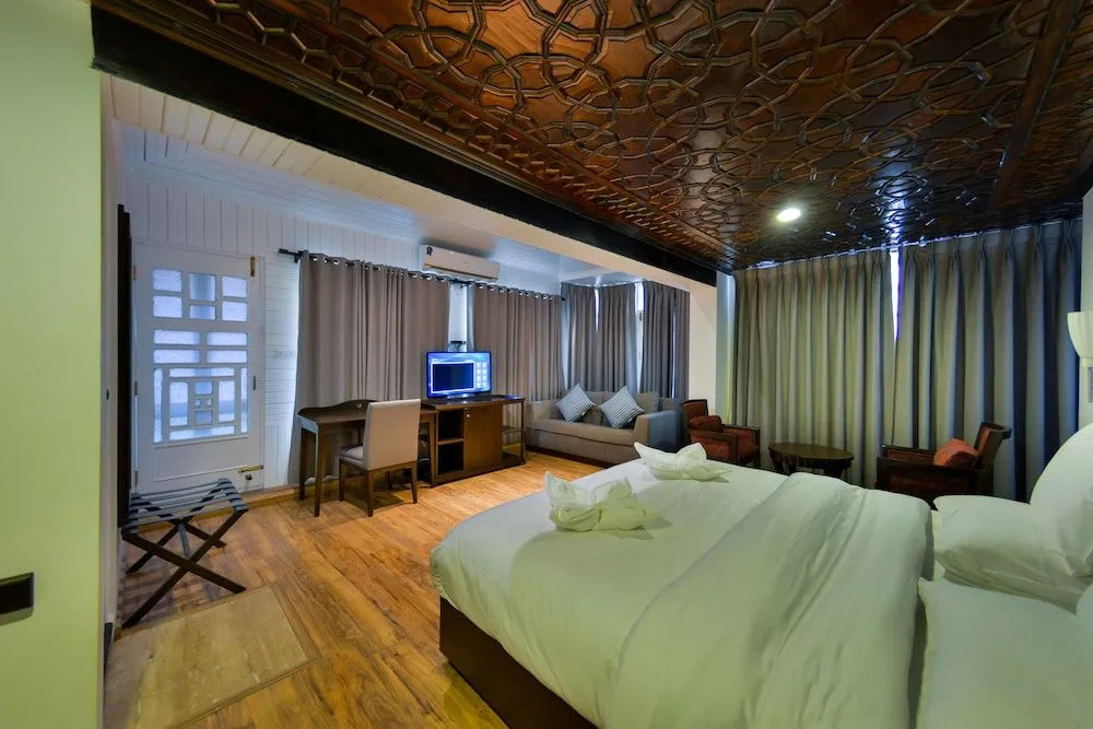 Hotel Metropolis