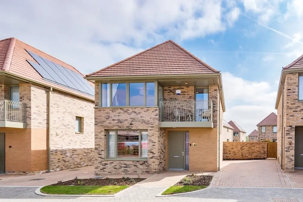 Stylish 4-br House - Free Parking Nice Garden