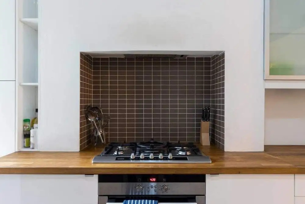 Charming 2 bed Apartment in Queen's Park W/garden