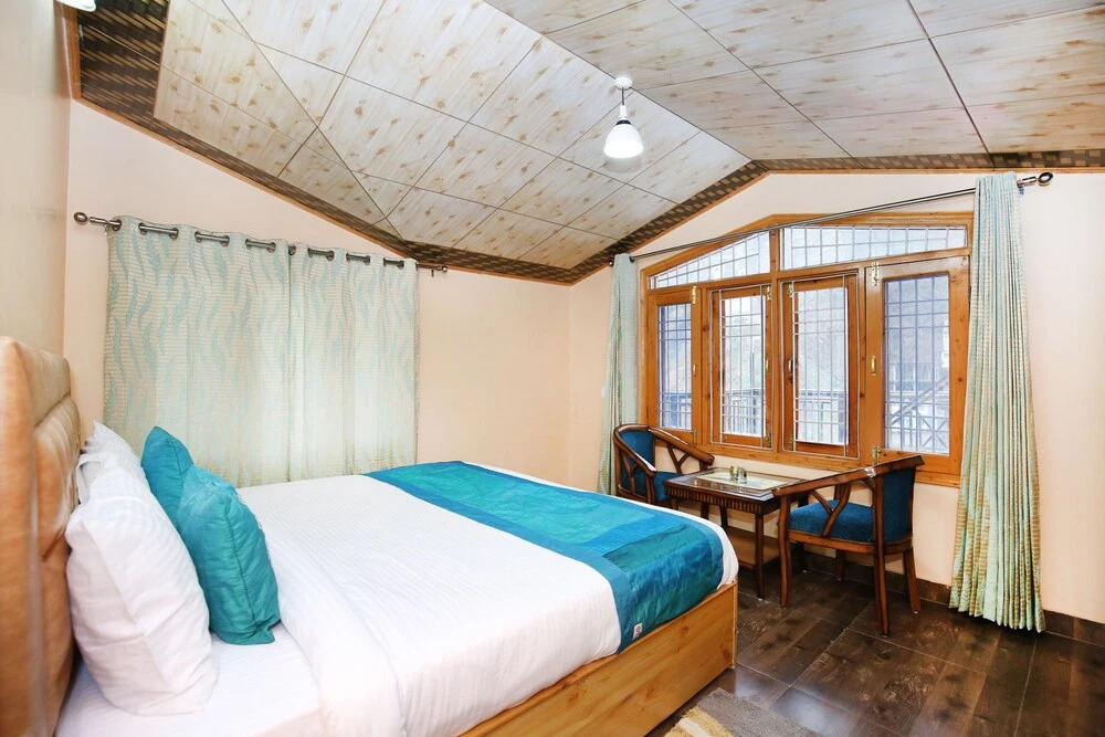 OYO 10863 Home Nature Walk 2BHK