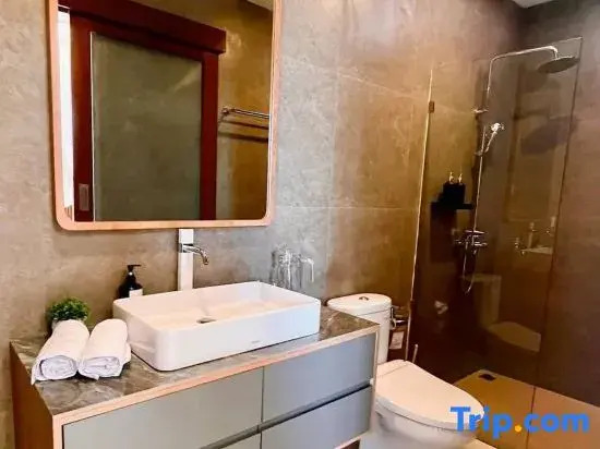 3BR Sanctuary – Rooftop & Infinity Pool - 200 Mbps