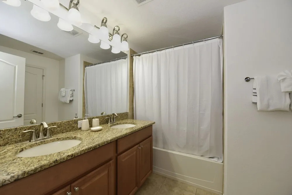 Well Appointed 4bed Town Home at Paradise Palms Resort w Splash Pool -8891
