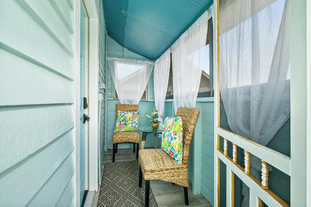 Casa Maria 3- Historic Charming Apt, Steps to everything downtown!