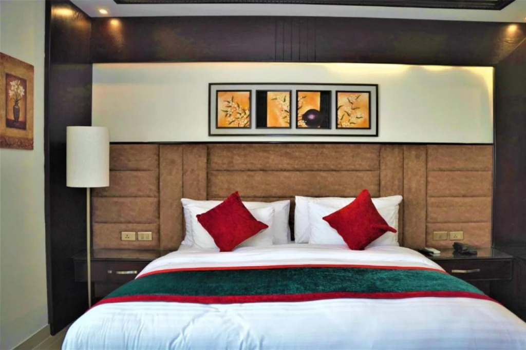 Petra Canyon Hotel