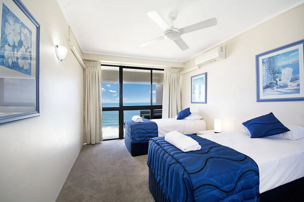 Clubb Coolum Beach Resort Sunshine Coast