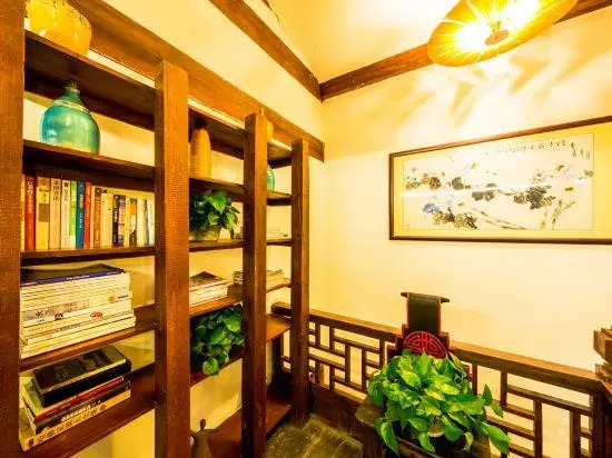 Yueqiao Huayuan Inn