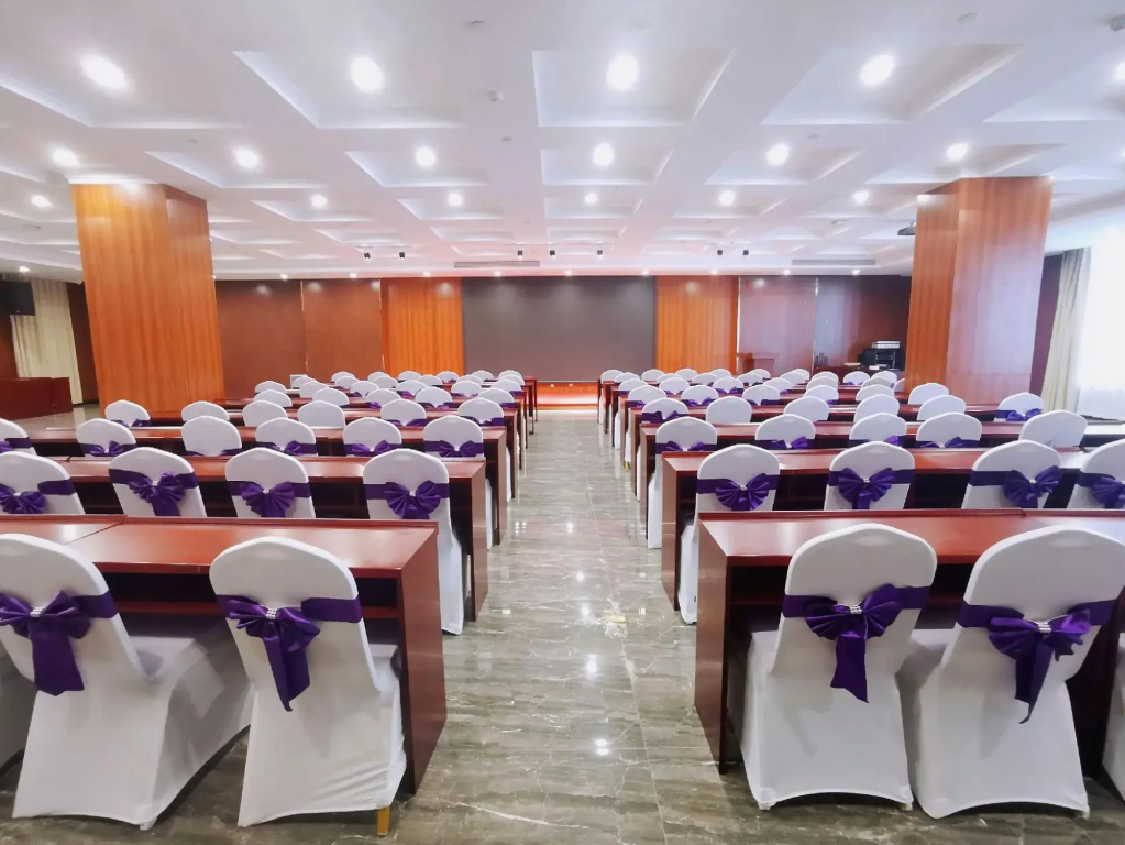 Orange Hotel (Tai'an Daimiao)