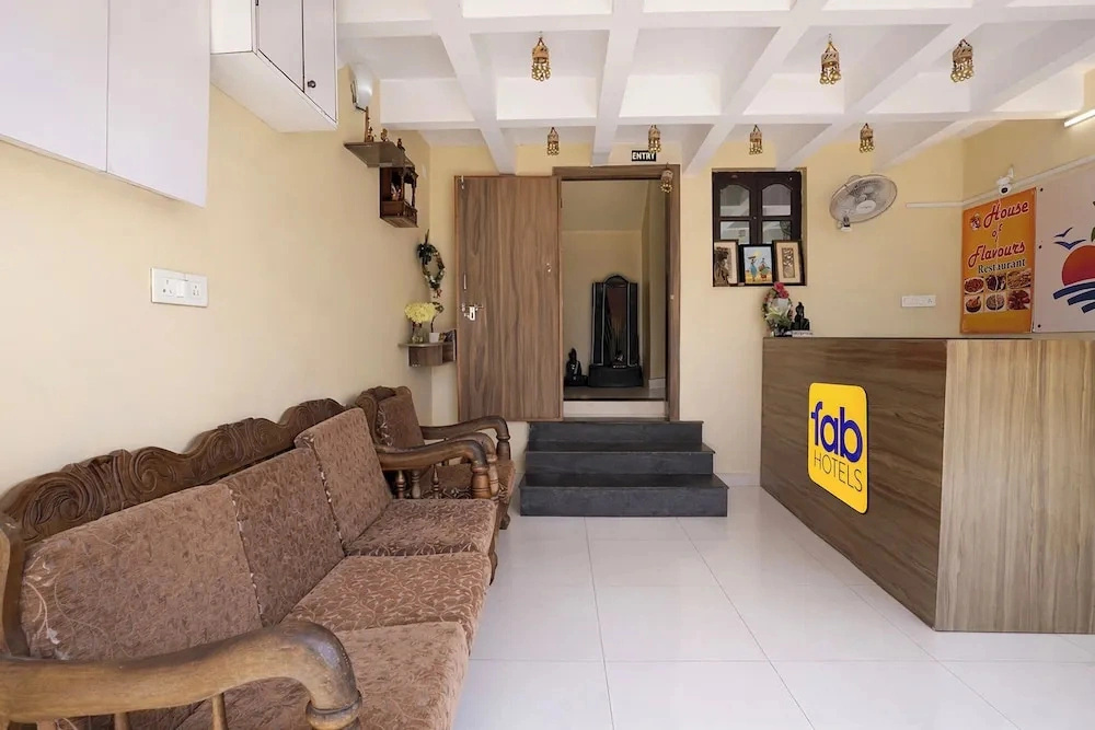 Fabhotel Triple Beach House
