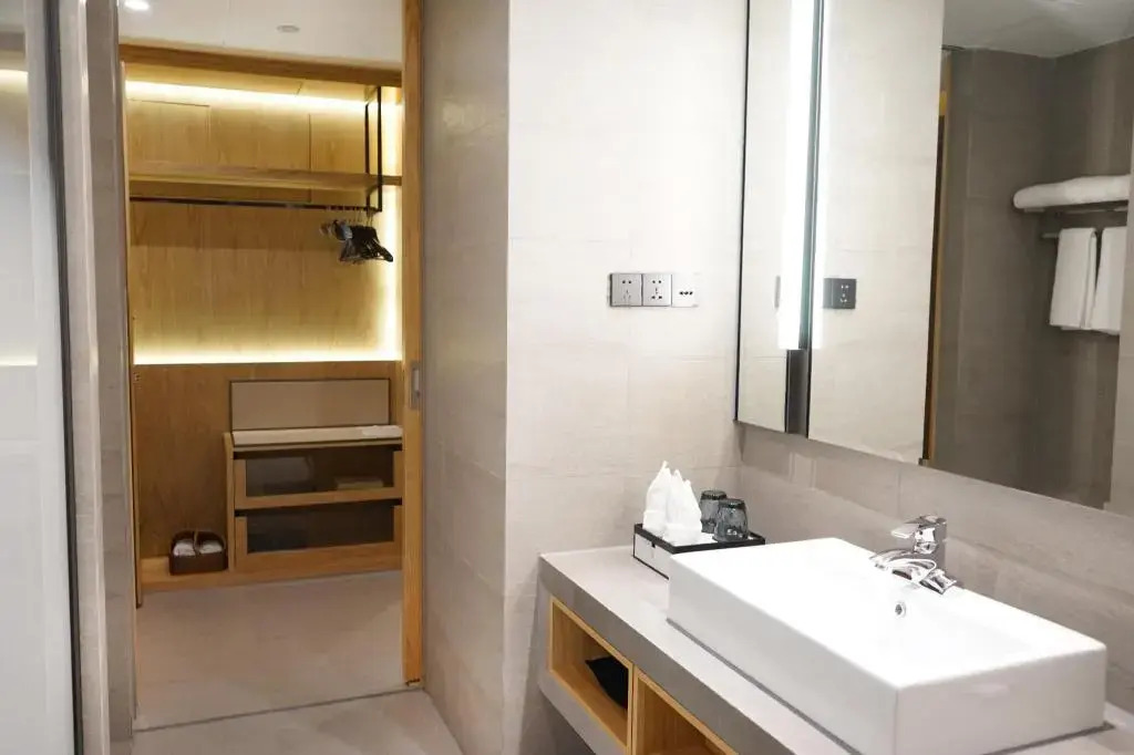 Rezen Longuu Hotel