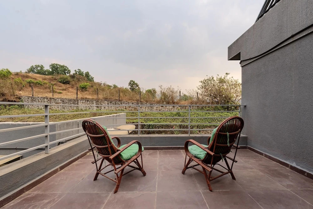 4 Bed Villa - Sleeps 8 - Private Pool - Mtn Views