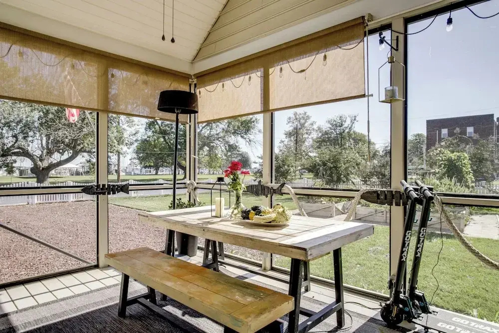 Waterfront Cambridge Cottage: Steps to Marina!