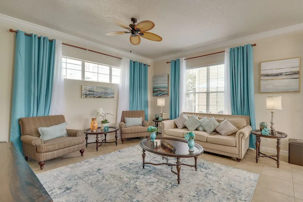 6 Mi to Disney: Lakefront Reunion Resort Home