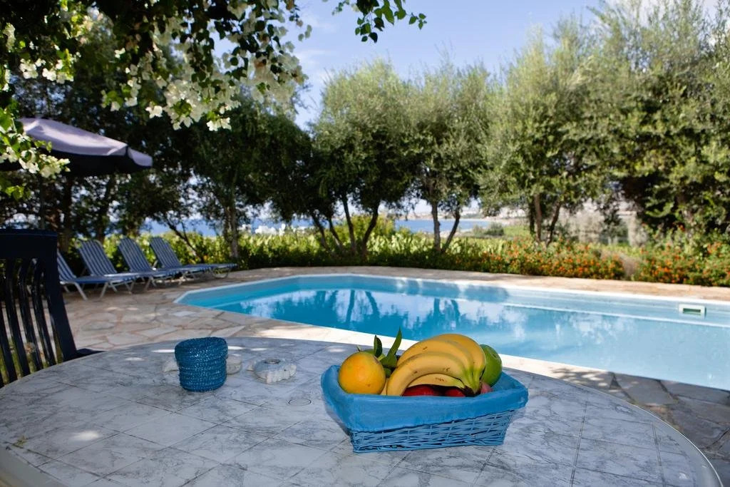 Banana Sunset Villas