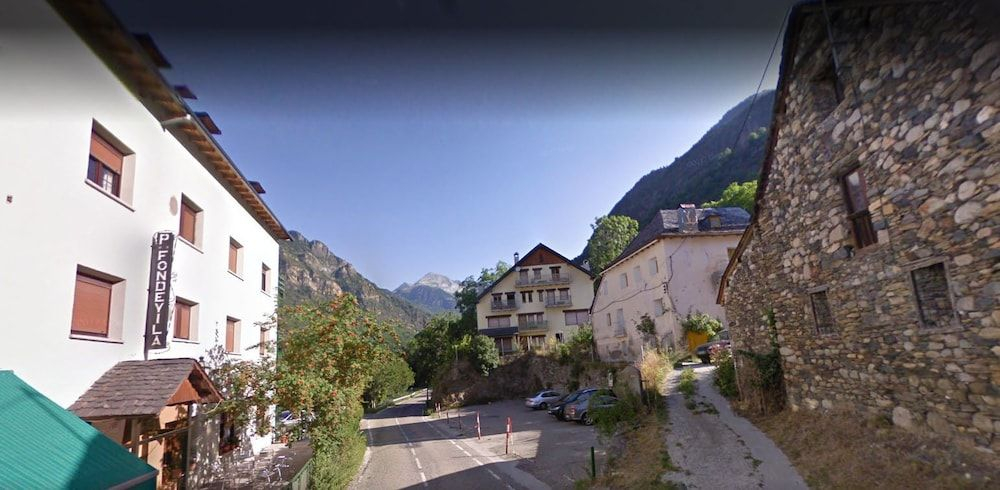 Hostal Fondevila