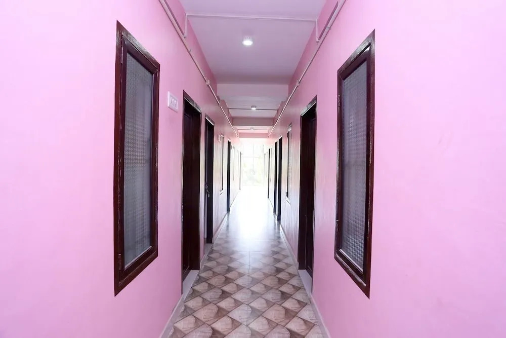 Oyo 26688 Jacobs Residency