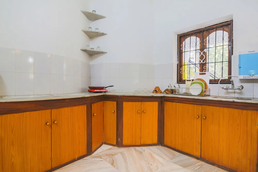OYO 23755 Home Luxurious 4BHK Anjuna