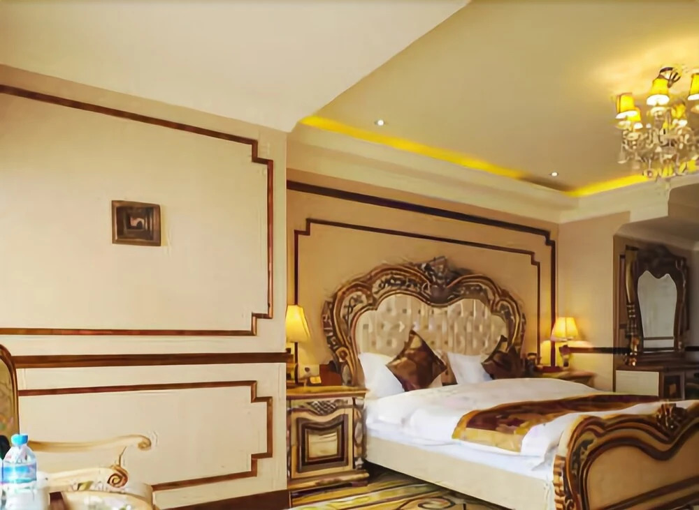 Chongqing Shengteng Yiran Hotel