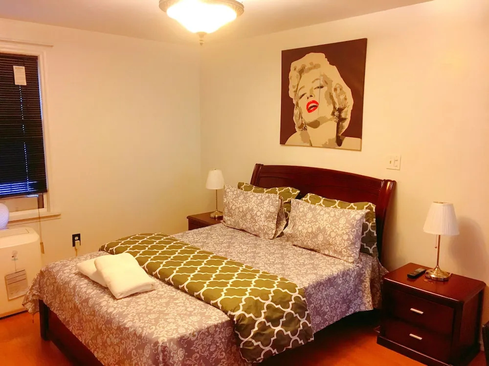 Purple Garden Guesthouse LGA