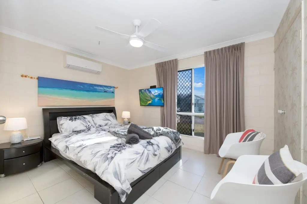 Lovely 3BR Holiday Home with Pool