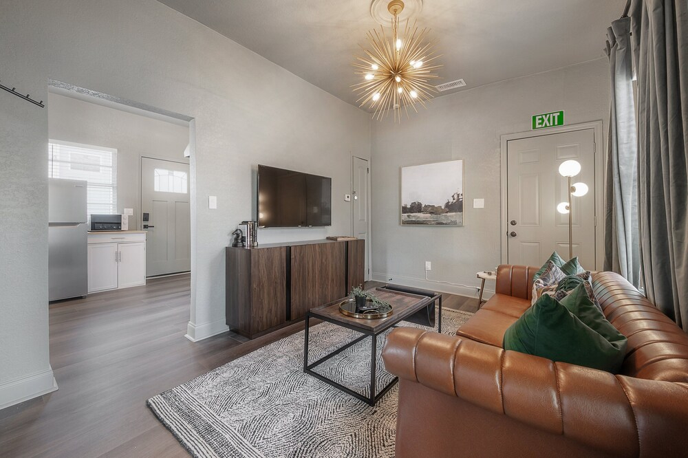 Updated Condo in Heart of Tampa 1569