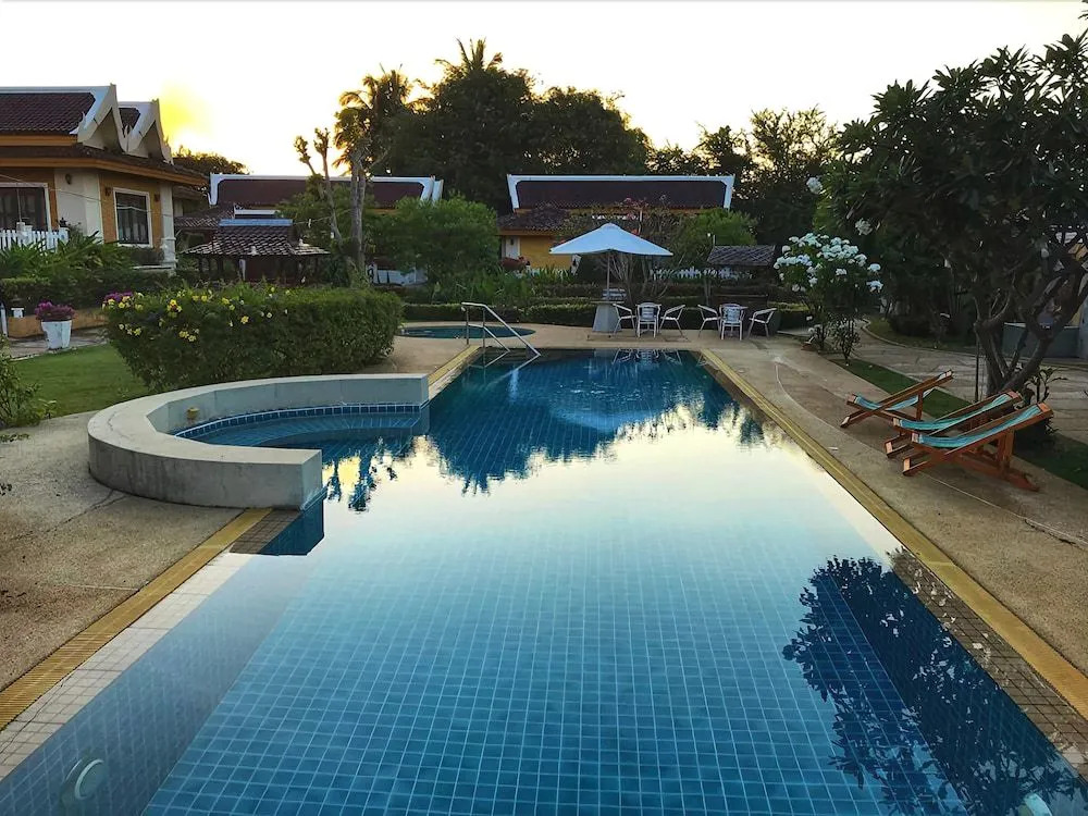 Khao Tao lake and beach villas Hua Hin