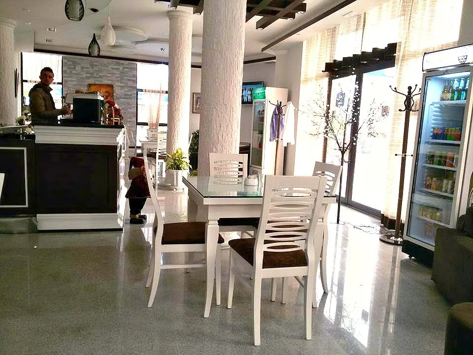 Hotel Y. Salla