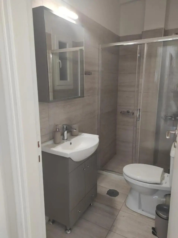 Sleek & Sunny Athenian Penthouse 5min from metro