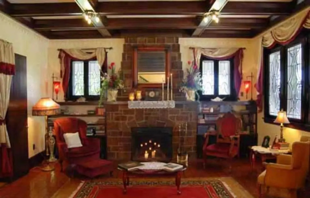 The Pillar Inn